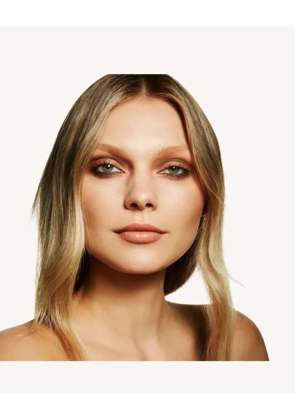 MAC Cosmetics color light